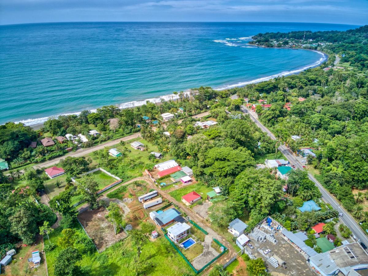 Oso Perezoso Pool Villa Puerto Viejo de Talamanca Bagian luar foto