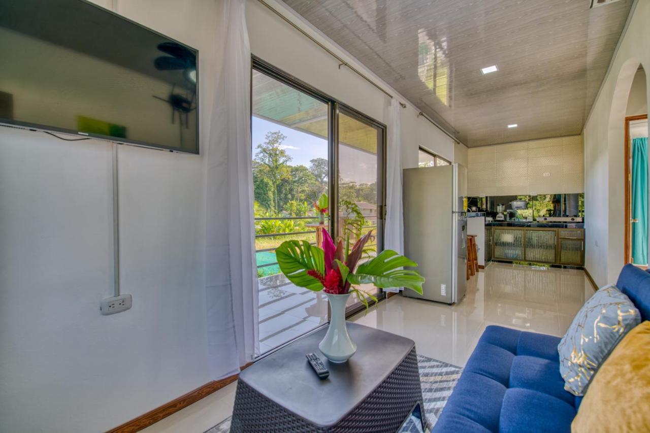 Oso Perezoso Pool Villa Puerto Viejo de Talamanca Bagian luar foto