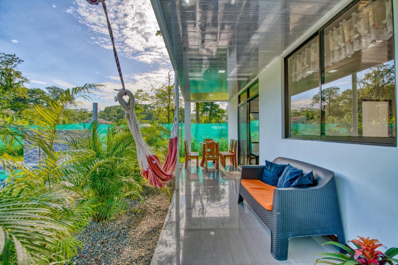 Oso Perezoso Pool Villa Puerto Viejo de Talamanca Bagian luar foto