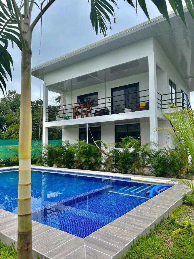 Oso Perezoso Pool Villa Puerto Viejo de Talamanca Bagian luar foto