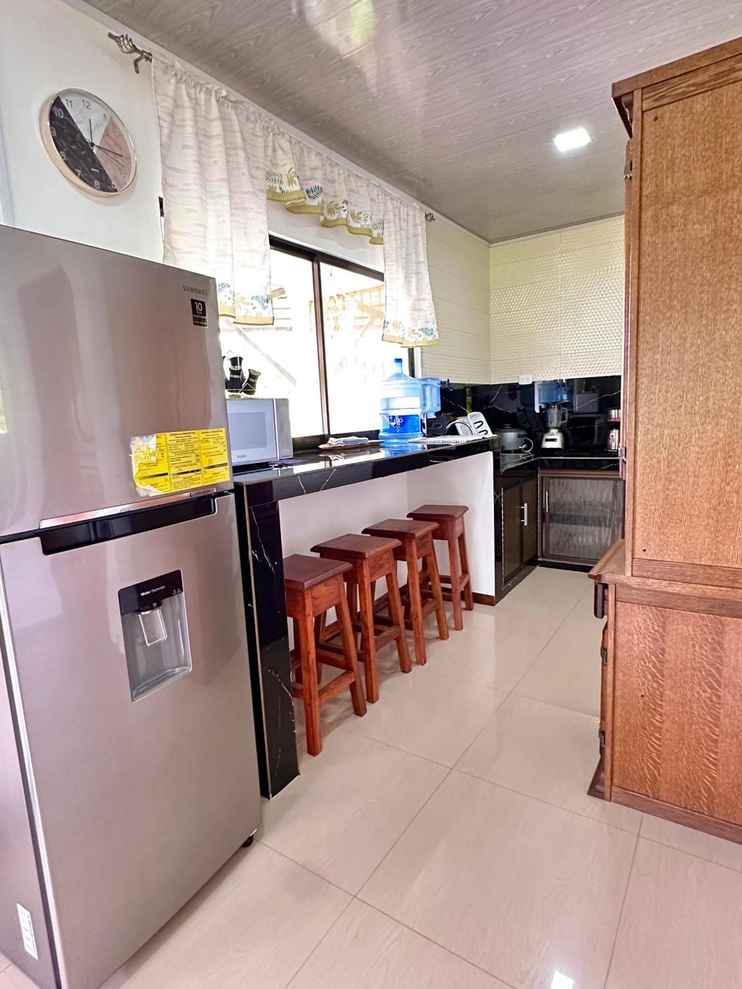 Oso Perezoso Pool Villa Puerto Viejo de Talamanca Bagian luar foto