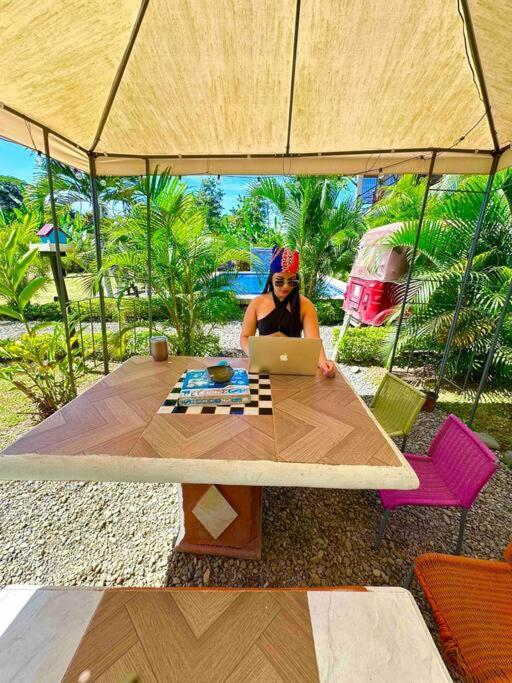 Oso Perezoso Pool Villa Puerto Viejo de Talamanca Bagian luar foto